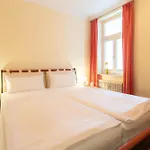 Strandvilla Aegir Mit Ostseeblick Und Strandkorb Am