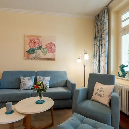 Strandvilla Aegir Mit Ostseeblick