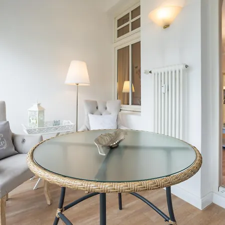 Apartment Strandvilla Aegir Mit Ostseeblick *
