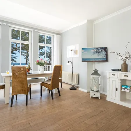 Strandvilla Aegir Mit Ostseeblick Apartment